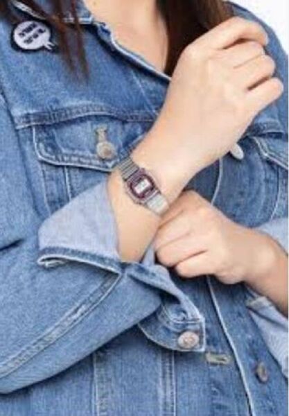 Casio LA670WA-4DF Kadın Kol Saati