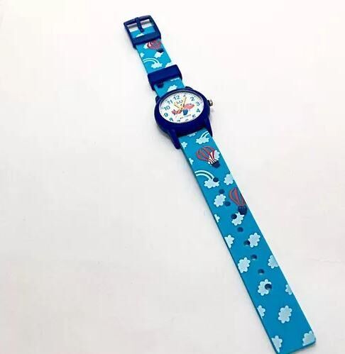 Q&Q VR99J018Y Uçak Desenli Çocuk Kol Saati