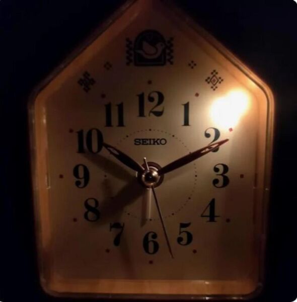 Seiko QHP011B Masa Saati