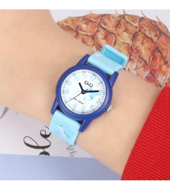 Q&Q V22A-014VY Yunus Desenli Silikon 10 Atm Su Geçirmez Çocuk Kol Saati