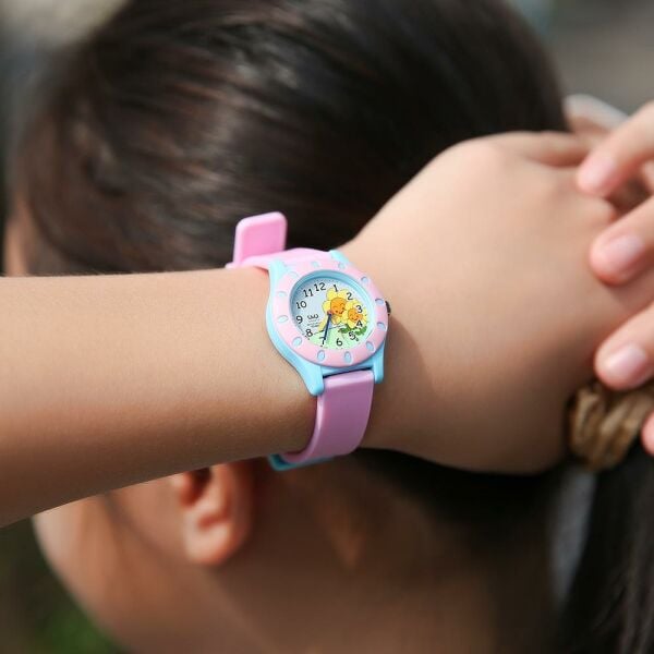 Q&Q VQ13J007Y Ayçiçeği Desenli Çocuk Kol Saati