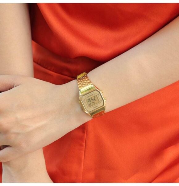 Casio LA680WGA-9DF Kadın Kol Saati
