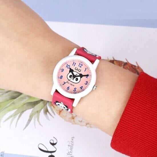 Q&Q V23A-006VY Panda Desenli Silikon 10 Atm Su Geçirmez Çocuk Kol Saati