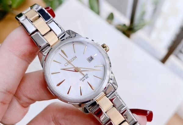 Citizen EU6074-51D Kadın Kol Saati