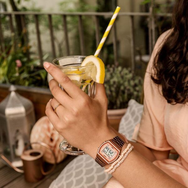 Casio B640WCG-5DF Kadın Kol Saati
