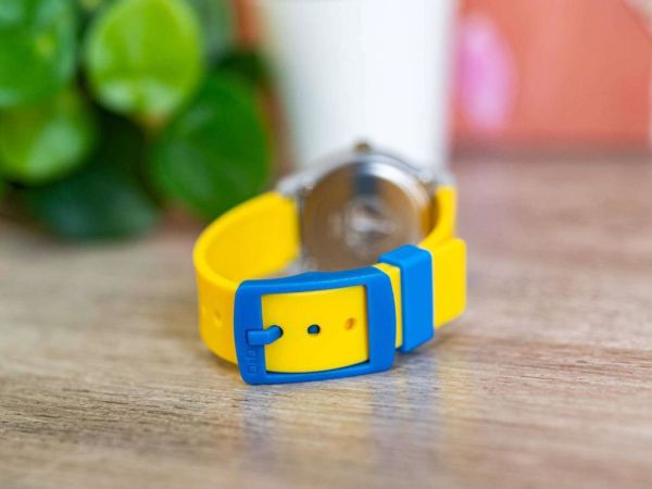 Q&Q VS59J007Y Yarış Araba Desenli Çocuk Kol Saati