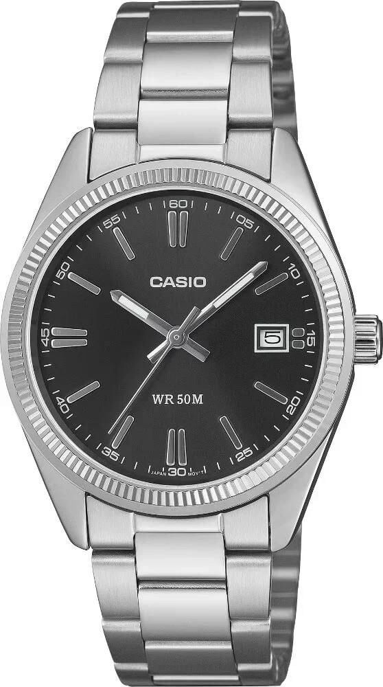 Casio UTP-1302PD-1AVDF Erkek Kol Saati