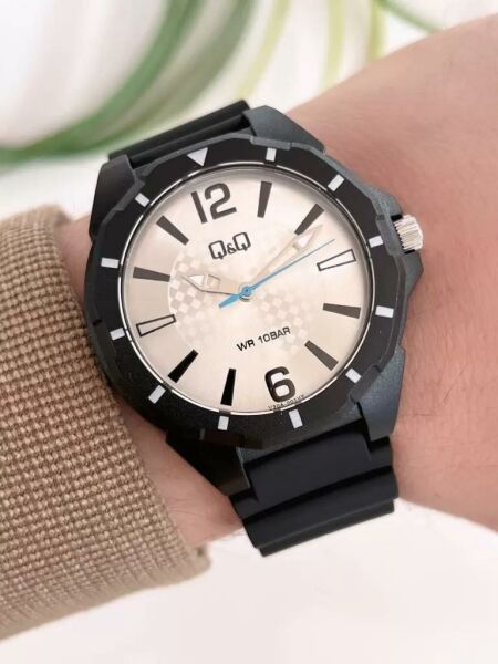 Q&Q V30A-001VY Çocuk Kol Saati