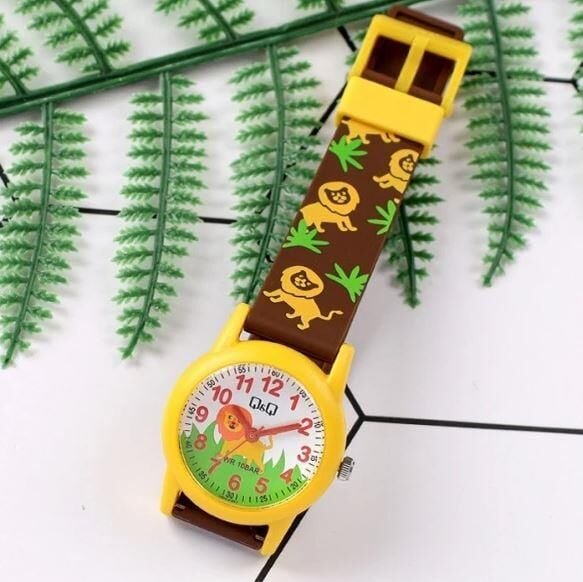 Q&Q V22A-019VY Aslan Desenli Silikon 10 Atm Su Geçirmez Çocuk Kol Saati