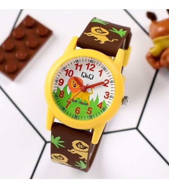 Q&Q V22A-019VY Aslan Desenli Silikon 10 Atm Su Geçirmez Çocuk Kol Saati