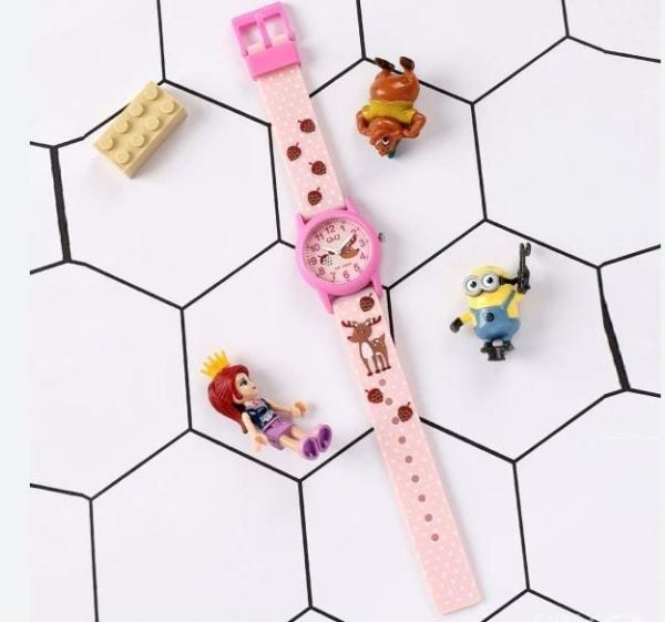 Q&Q V22A-015VY Geyik Desenli Çocuk Kol Saati