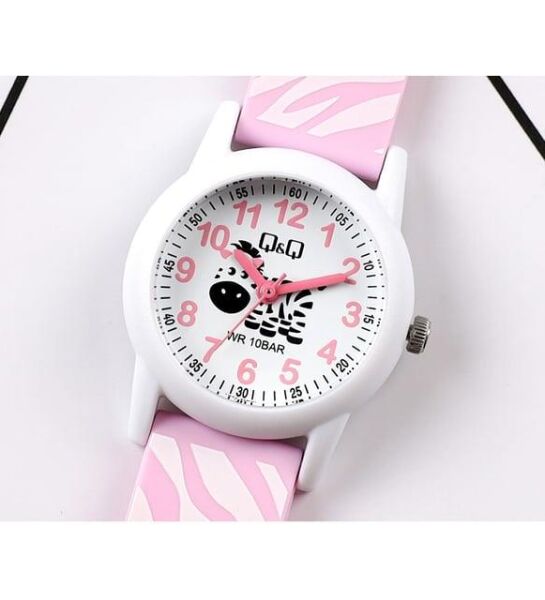 Q&Q V22A-013VY Zebra Desenli Silikon 10 Atm Su Geçirmez Çocuk Kol Saati