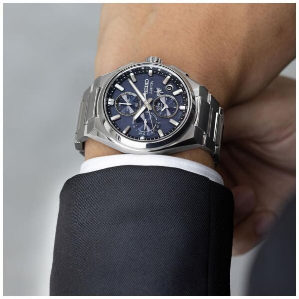 Seiko Astron GPS Solar 5X Dual-Time Chronograph Erkek Kol Saati