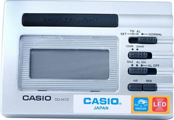 Casio DQ-541D-8RDF Ertelemeli Bip Alarm Işıklı Kadran 12/24 Saat Dilimi Özellikli Masa Saati