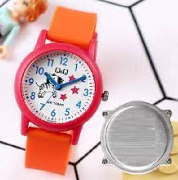 Q&Q V23A-009VY Zebra Desenli Silikon 10 Atm Su Geçirmez Çocuk Kol Saati