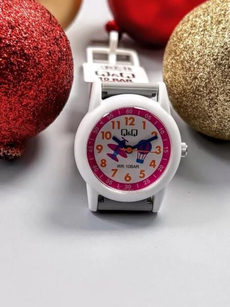 Q&Q V22A-021VY Uçak Uçan Balon Silikon 10 Atm Su Geçirmez Çocuk Kol Saati