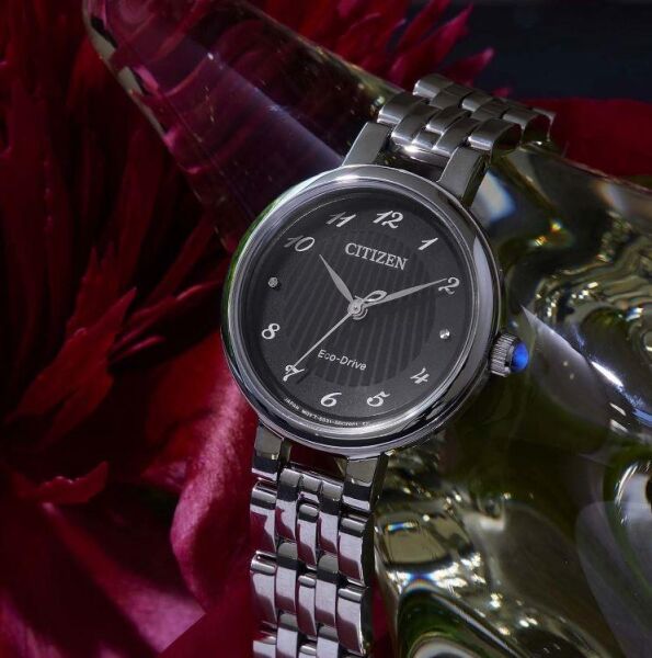 Citizen EM0990-81E Eco-Drive Kadın Kol Saati
