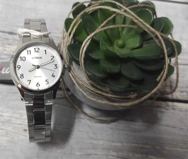 Lorus RRX11JX9 Quartz Kadın Kol Saati