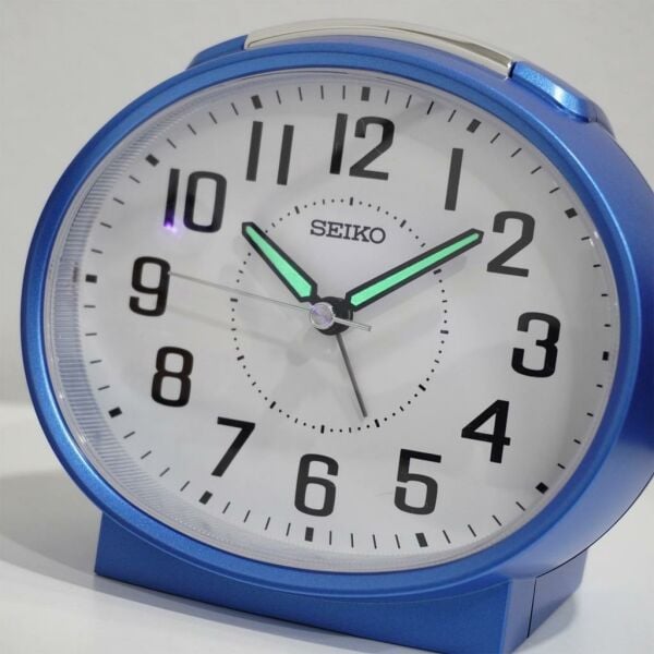 Seiko QHK059L Sessiz Saniyeli Aydınlatmalı Bell Sesli Alarm 5 dk Ertelemeli Masa Saati