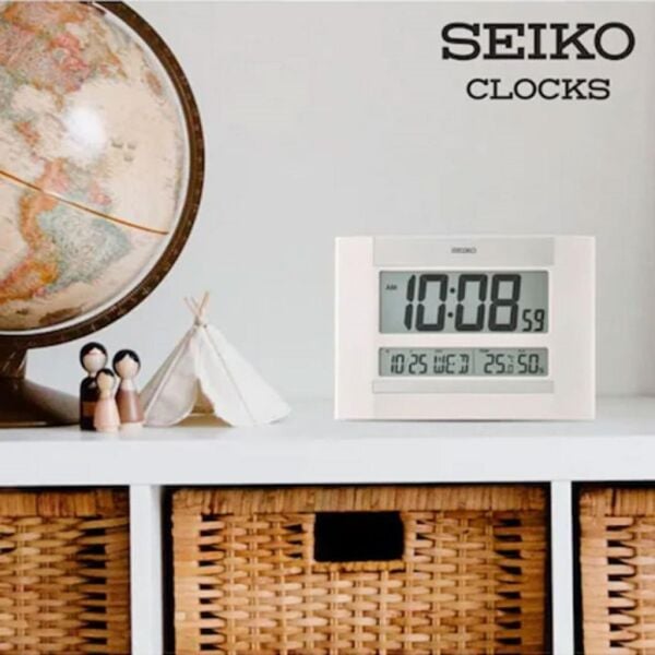 Seiko QHL088W Dijital Beyaz LCD Kadranlı Takvimli Termometre Higrometre Masa veya Duvar Saati