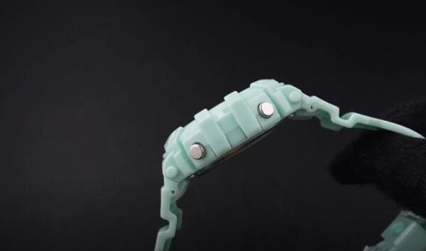 Q&Q G15A-002VY Yeşil Renkli Alarmlı Tarihli Kronometreli Işıklı Çocuk Kol Saati