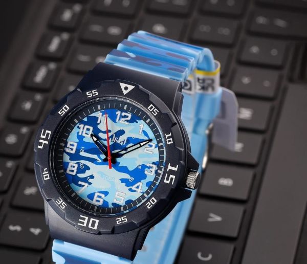 Q&Q V02A-010VY Kamuflaj Çocuk Kol Saati