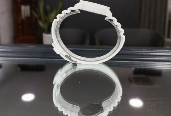 Q&Q V07A-003VY Beyaz Renkli Silikon 10 Atm Su Geçirmez Çocuk Kol Saati