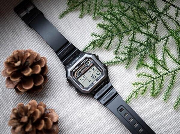 Casio WS-1600H-1AVDF Erkek Kol Saati