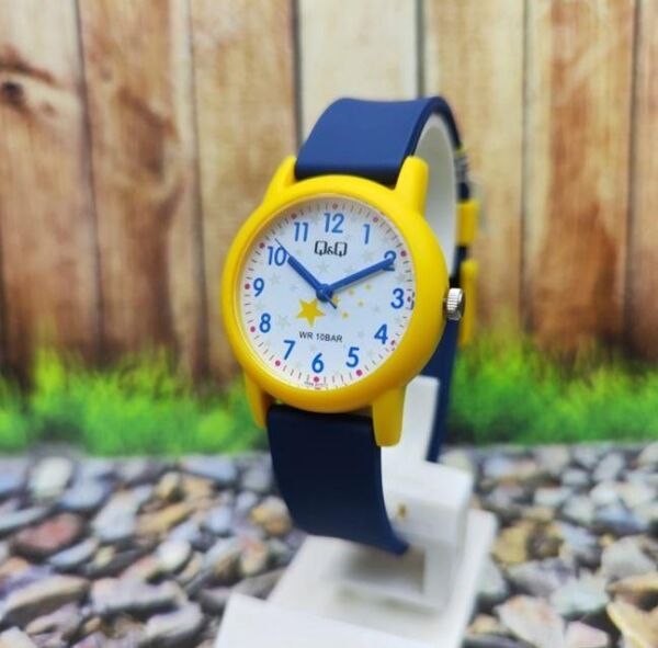 Q&Q V23A-013VY Yıldız Desenli Çocuk Kol Saati