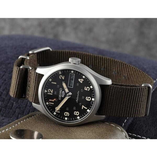 Seiko5 Sports SRPJ85K Otomatik Erkek Kol Saati
