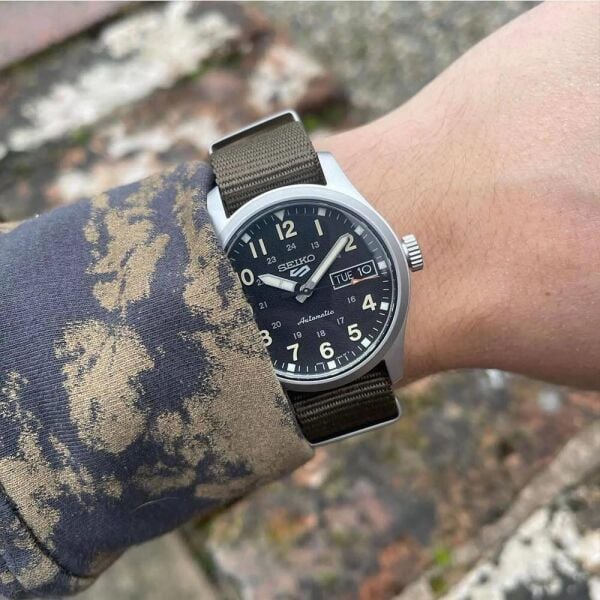 Seiko5 Sports SRPJ85K Otomatik Erkek Kol Saati
