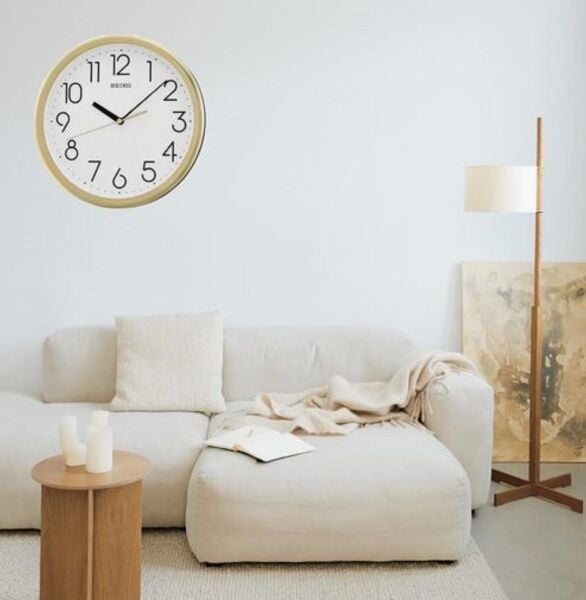 Seiko QXA582G Plastik Kasa Gold Renkli 25.8 cm Çaplı Quartz Mekanizmalı Duvar Saati