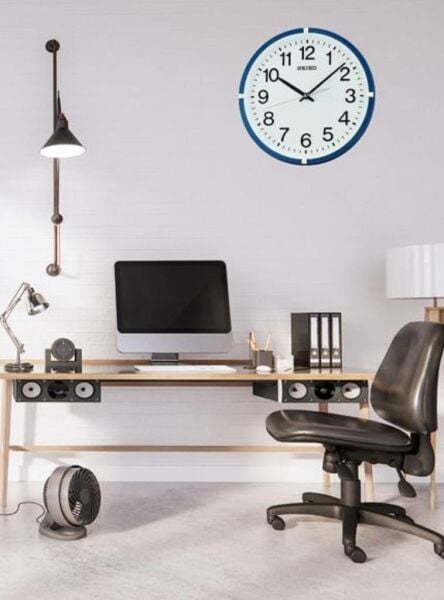 Seiko QXA652L Plastik Kasa Lacivert Renkli 31.4 cm Çaplı Modern Dekoratif Quartz Saniye Mekanizmalı Duvar Saati