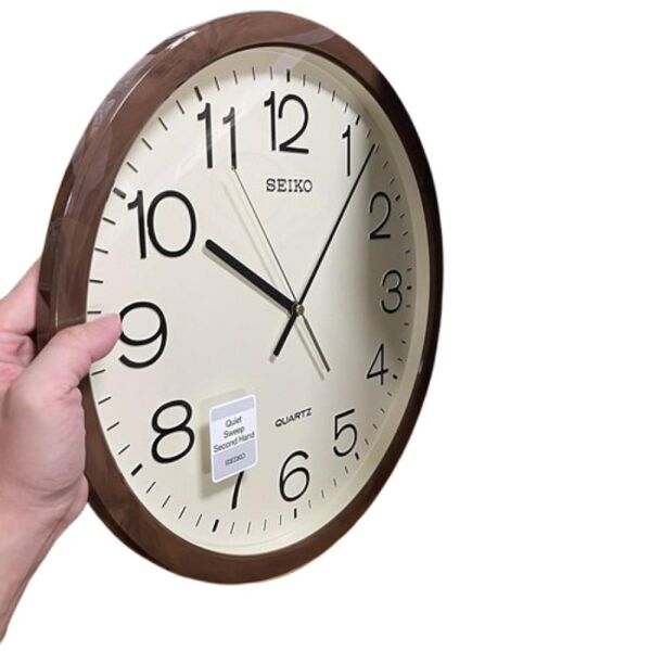 Seiko QXA806B Plastik Kasa Kahverengi Renkli 40 cm Çaplı Quartz Mekanizmalı Duvar Saati