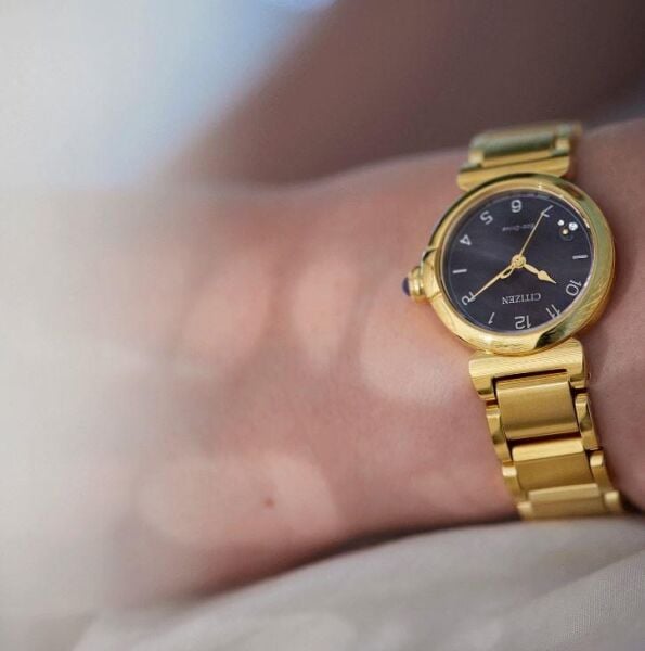 Citizen EM1132-88H Eco-Drive Kadın Kol Saati