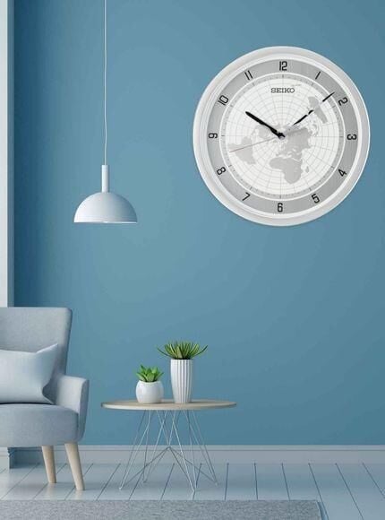Seiko QXA814A Plastik Kasa Metalik Renkli 36.1 cm Çaplı Dünya Haritası Kadranlı Modern Sessiz Saniye Mekanizmalı Duvar Saati