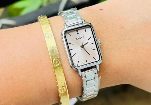 Casio LTP-V009D-4EUDF Kadın Kol Saati