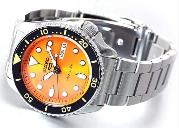 Seiko5 Sports SRPD59K Otomatik Erkek Kol Saati