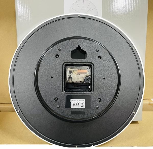 Seiko QXA634A Sessiz Saniyeli Şık Tasarım Dekoratif Analog Duvar Saati