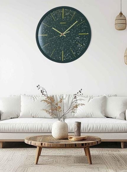 Seiko QXA828K Ahşap Kasa Siyah Renkli 33 cm Çaplı Quartz Mekanizmalı Duvar Saati