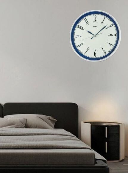 Seiko QXA834W Plastik Kasa Beyaz Renkli 34 cm Çaplı Quartz Mekanizmalı Duvar Saati