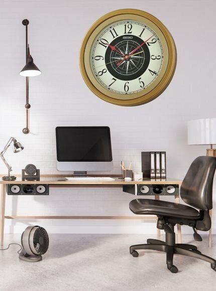 Seiko QXA844G Plastik Kasa Kahverengi Renkli 35 cm Çaplı Pusula Kadranlı Quartz Mekanizmalı Duvar Saati