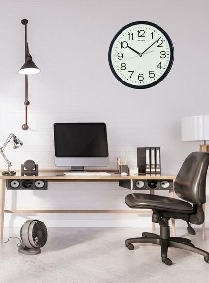 Seiko QXA847K Plastik Kasa Siyah Renkli 31 cm Çaplı Quartz Mekanizmalı Duvar Saati