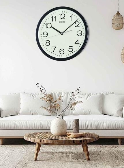 Seiko QXA847K Plastik Kasa Siyah Renkli 31 cm Çaplı Quartz Mekanizmalı Duvar Saati