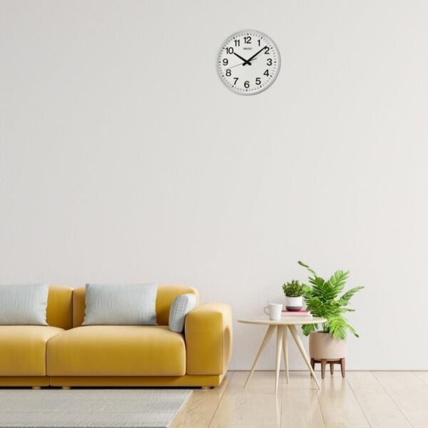 Seiko QHA009A Plastik Kasa Metalik Gri Renkli 30,5 cm Çaplı Quartz Mekanizmalı Duvar Saati