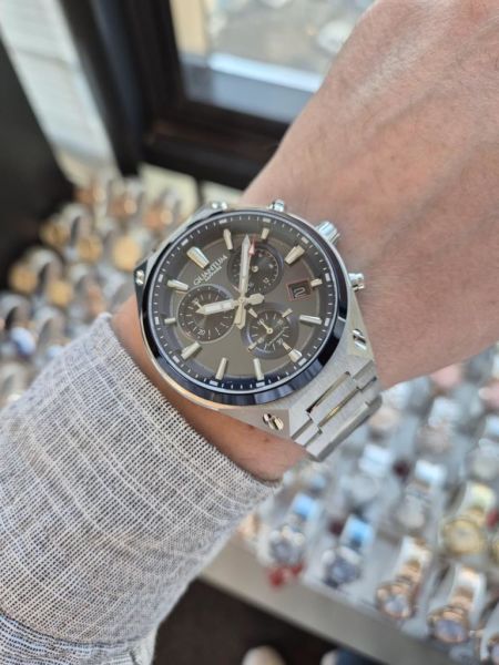 Quantum HNG1172.390 Safir Cam Multifonksiyonlu Erkek Kol Saati