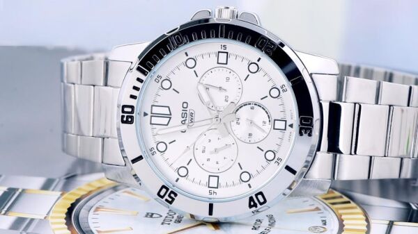 Casio MTP-VD300D-7EUDF Erkek Kol Saati