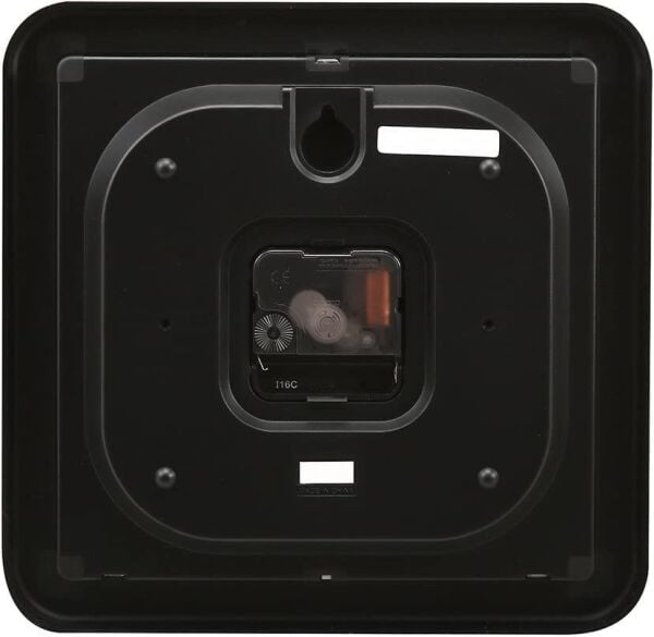 Casio IQ-06-1DF Plastik Kasa Siyah Renkli 24.5 x 23 cm Çaplı Modern Quartz Saniye Mekanizmalı Duvar Saati