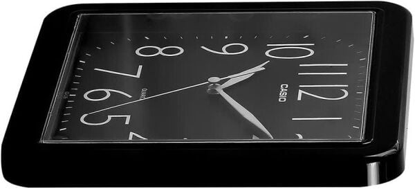 Casio IQ-06-1DF Plastik Kasa Siyah Renkli 24.5 x 23 cm Çaplı Modern Quartz Saniye Mekanizmalı Duvar Saati