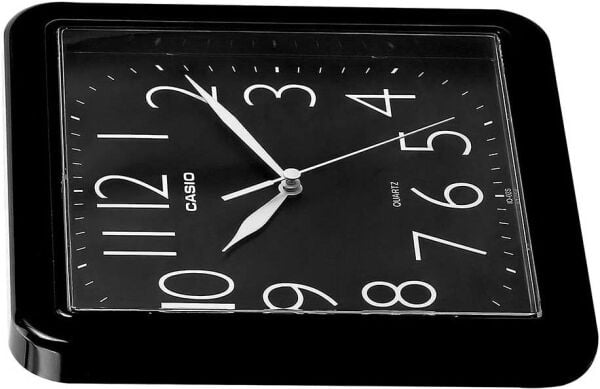 Casio IQ-06-1DF Plastik Kasa Siyah Renkli 24.5 x 23 cm Çaplı Modern Quartz Saniye Mekanizmalı Duvar Saati